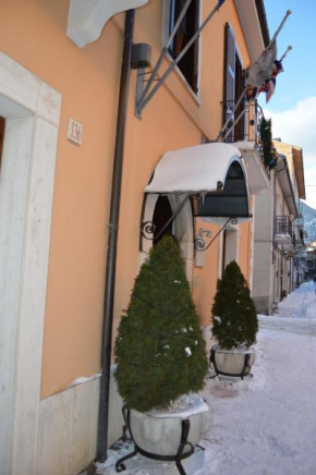 Отель Hotel Il Tiglio, Кастел Ди Сангро